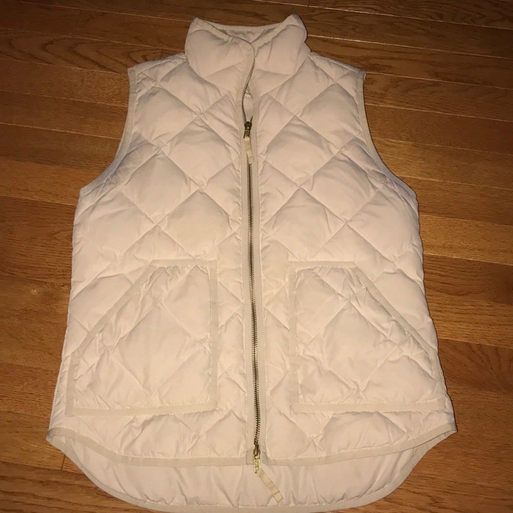 Cream J Crew quilted vest